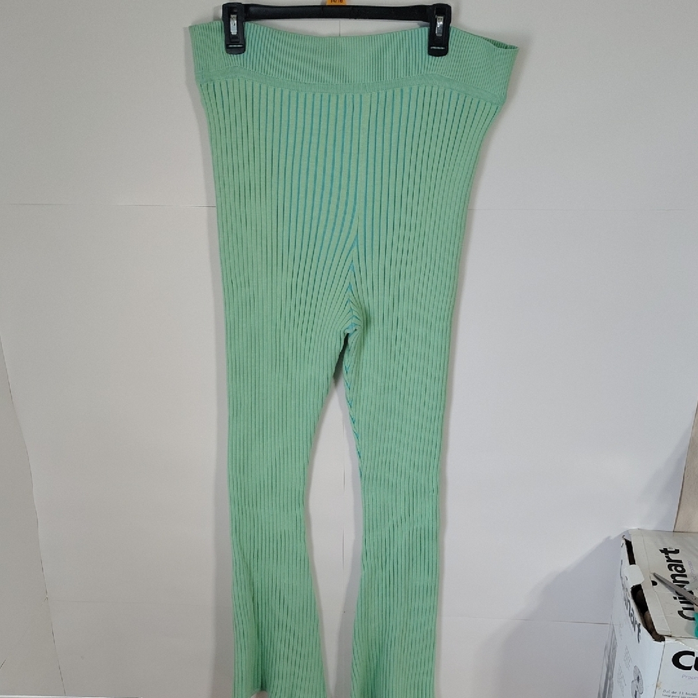 Sofia By Sofia Vergara Mint Ribbed Flare Pants. J - image 7